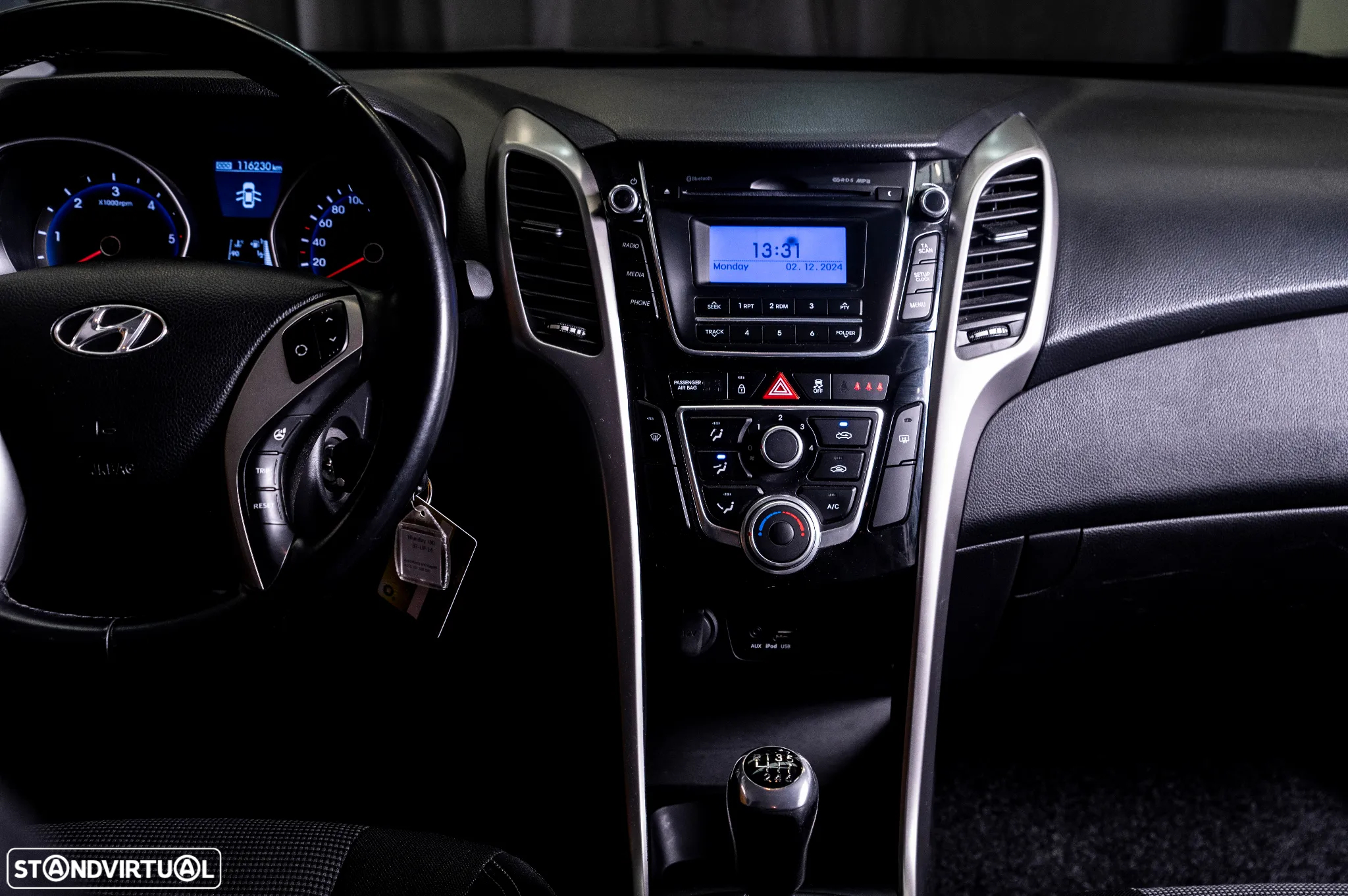 Hyundai i30 1.6 CRDI Blue Comfort - 24