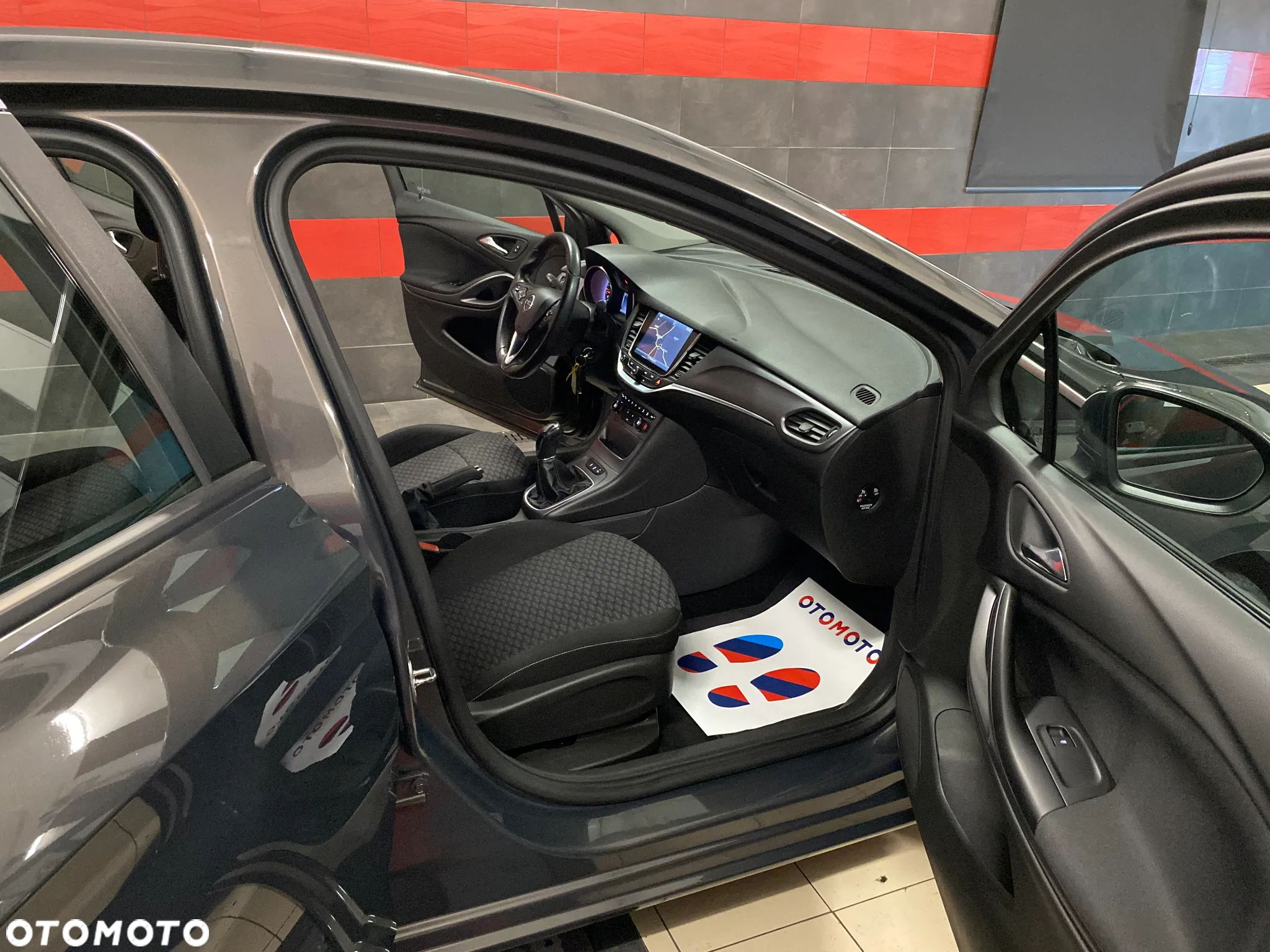 Opel Astra V 1.4 T Dynamic - 27