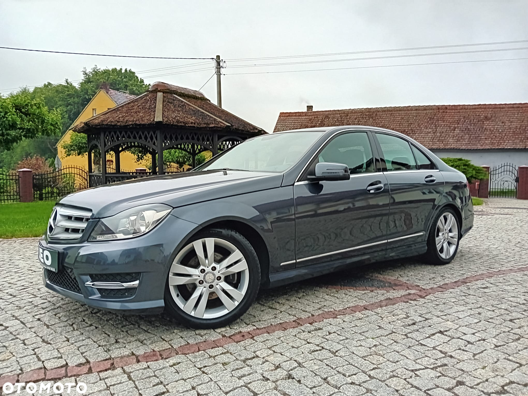 Mercedes-Benz Klasa C 180 CGI BlueEff Avantgarde - 10