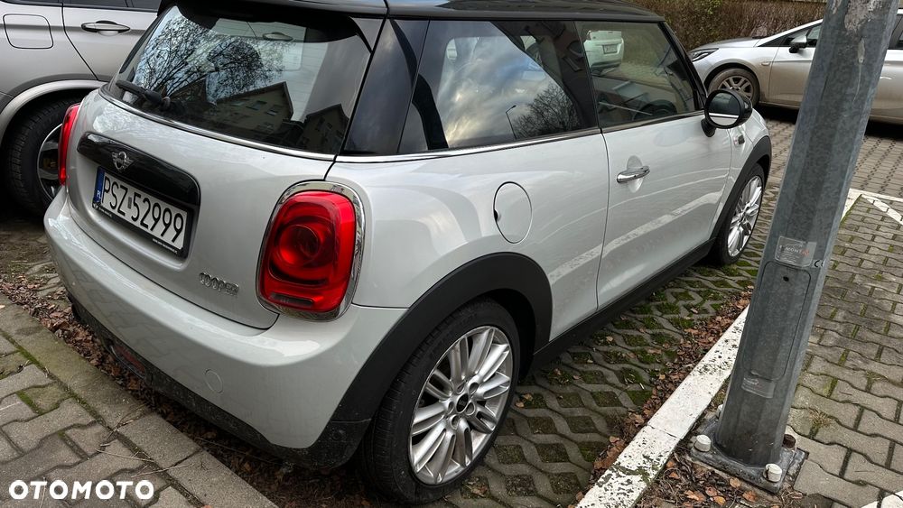 MINI Cooper Standard - 4