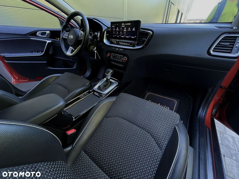Kia XCeed 1.6 CRDi SCR L DCT - 16