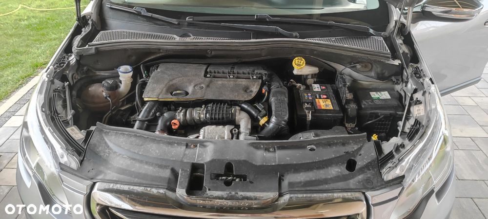 Peugeot 2008 1.6 BlueHDi Style - 14