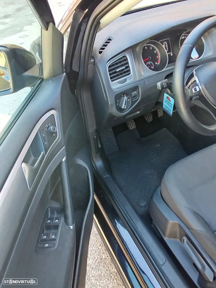 VW Golf 1.0 TSI Confortline - 16