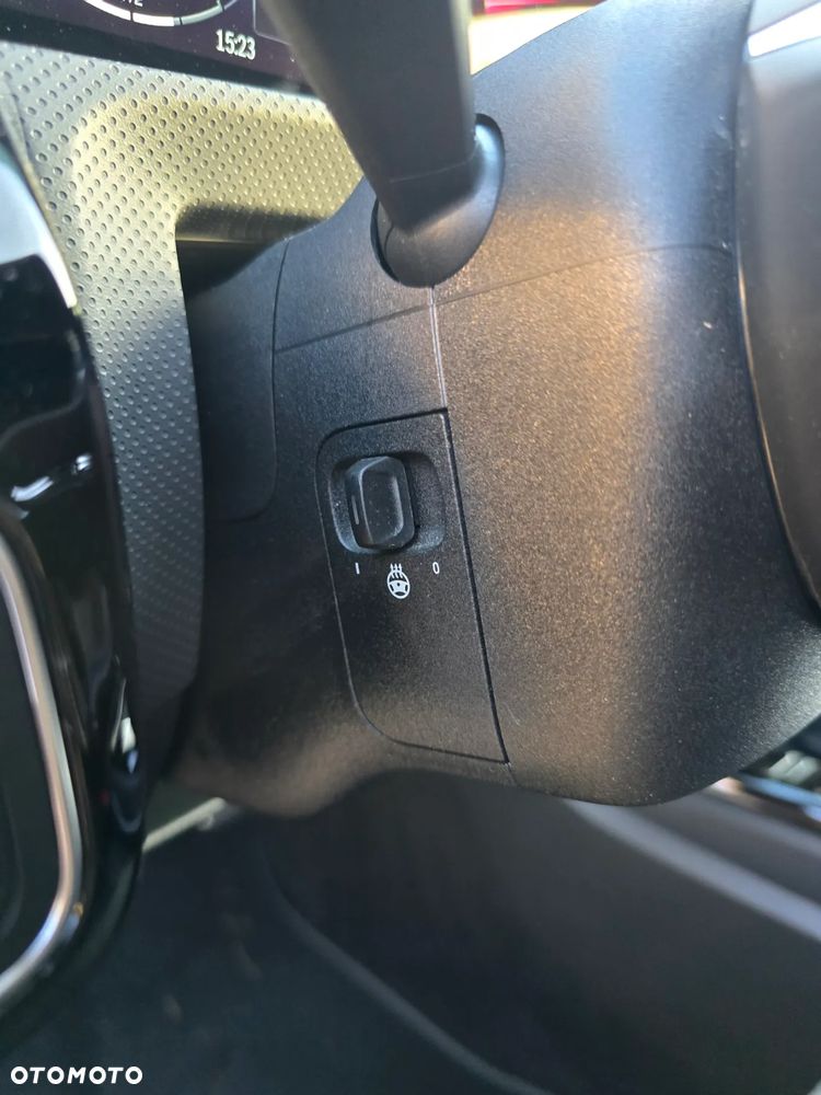 Mercedes-Benz CLA - 16