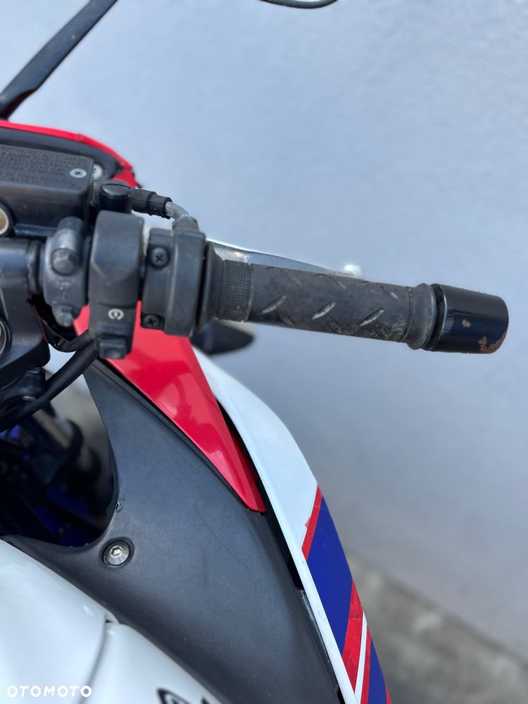 Honda CBR - 7