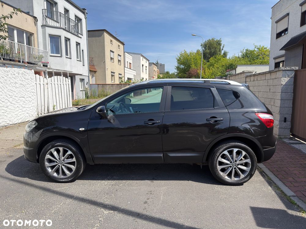Nissan Qashqai 2.0 4x4 Tekna Premium - 24