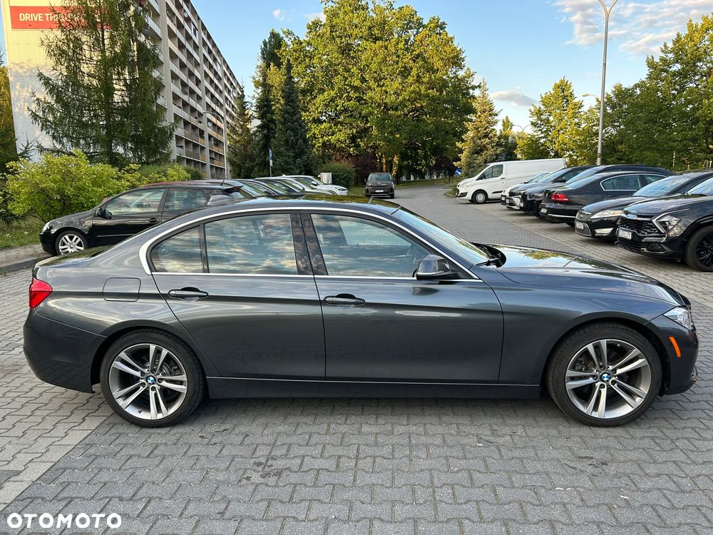 BMW Seria 3 330i xDrive Sport Line - 6