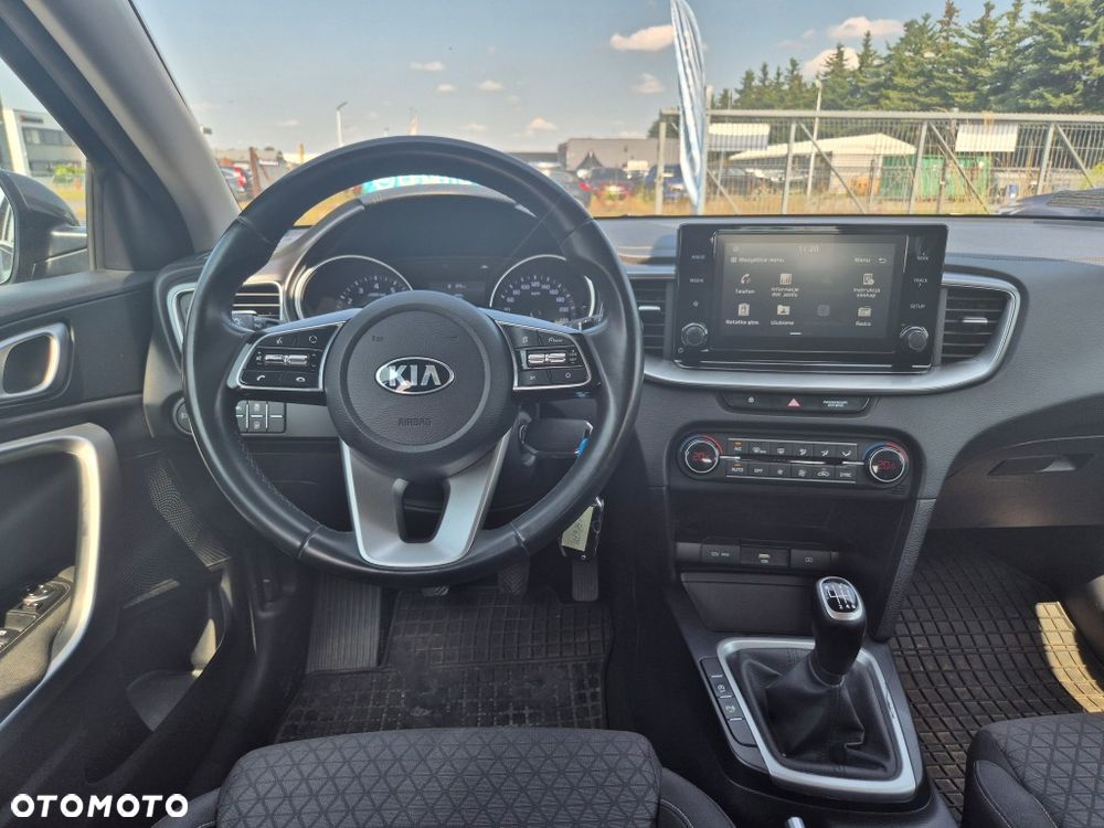 Kia Ceed 1.5 T-GDI M - 21