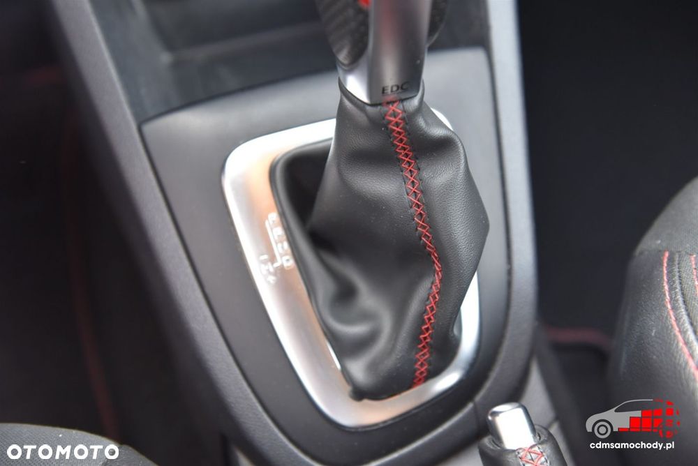 Renault Clio TCe 220 EDC R.S Trophy - 26