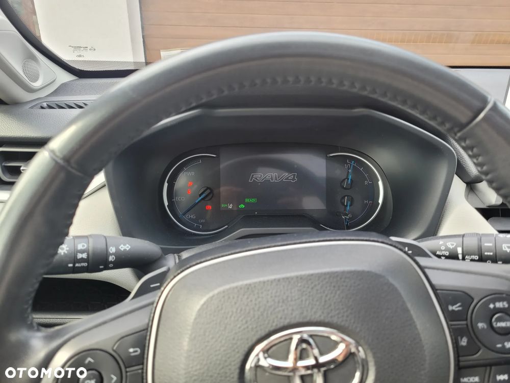 Toyota RAV4 - 9