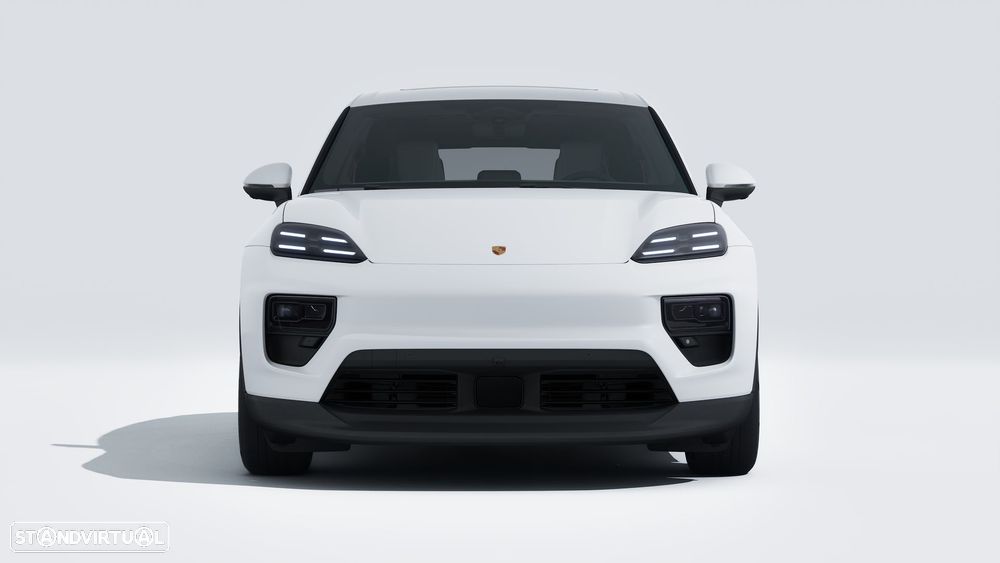 Porsche Macan Electric 4 - 15