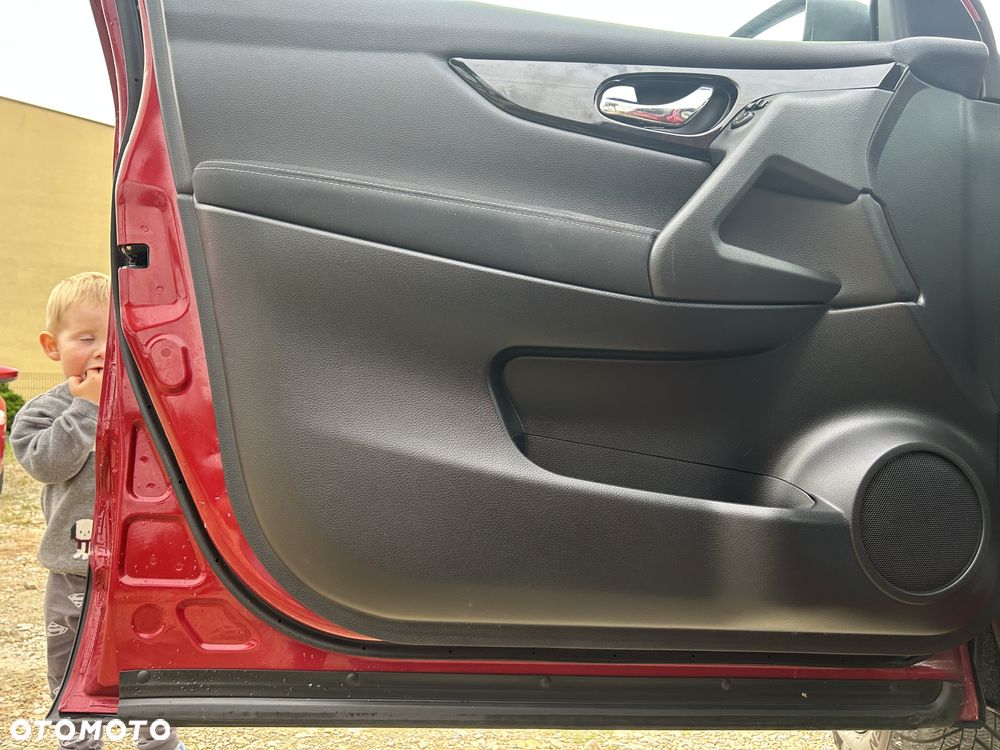 Nissan Qashqai 1.6 DIG-T N-Connecta - 27