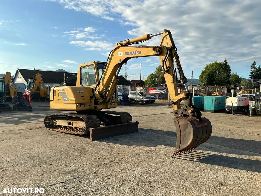 Komatsu PC 75 - 1