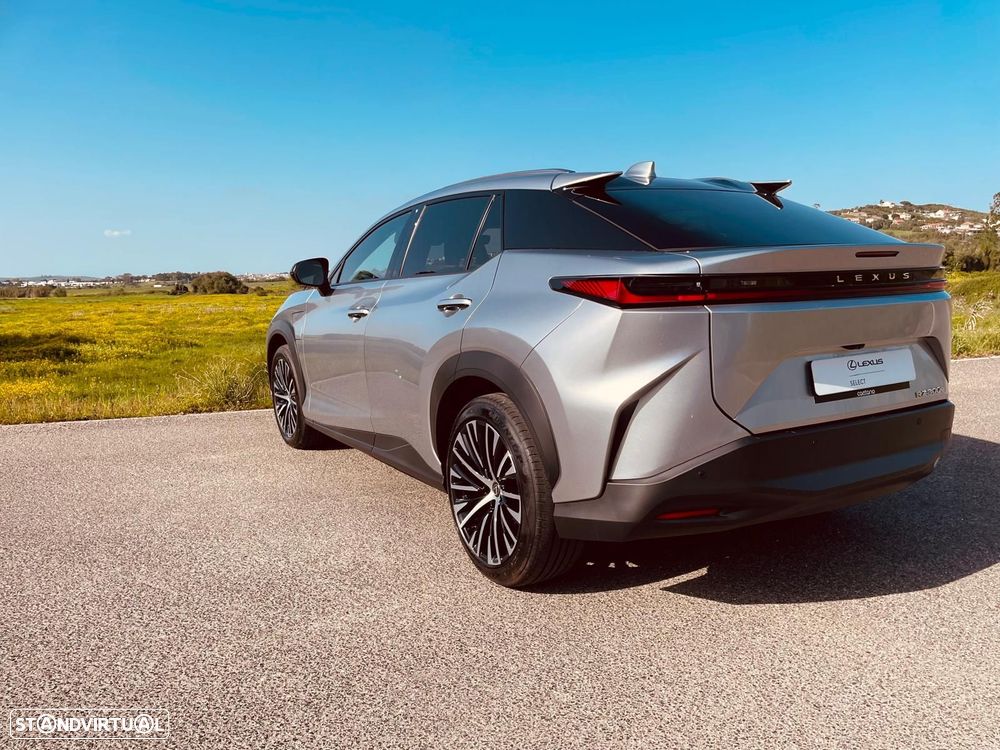 Lexus RZ 300e Premium - 8