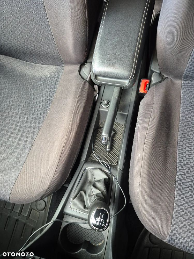 Skoda RAPID 1.0 TSI Ambition - 10