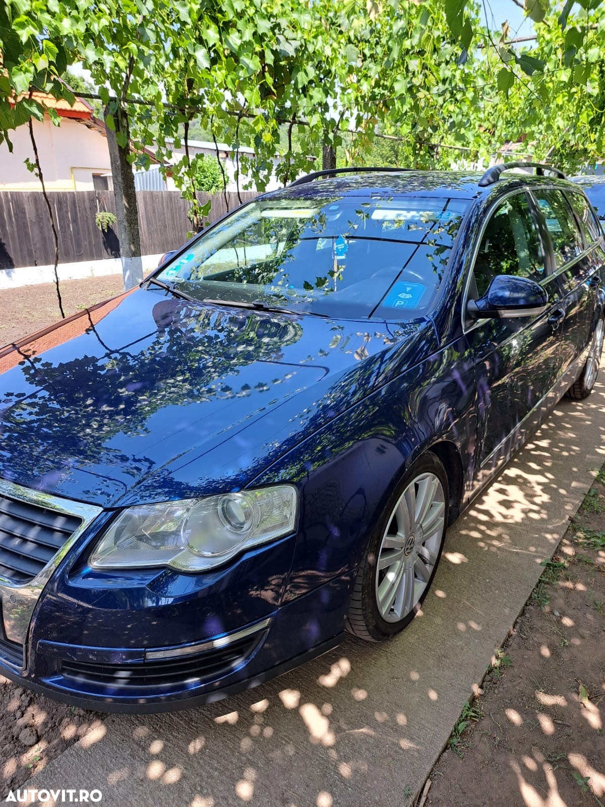 Volkswagen Passat - 2