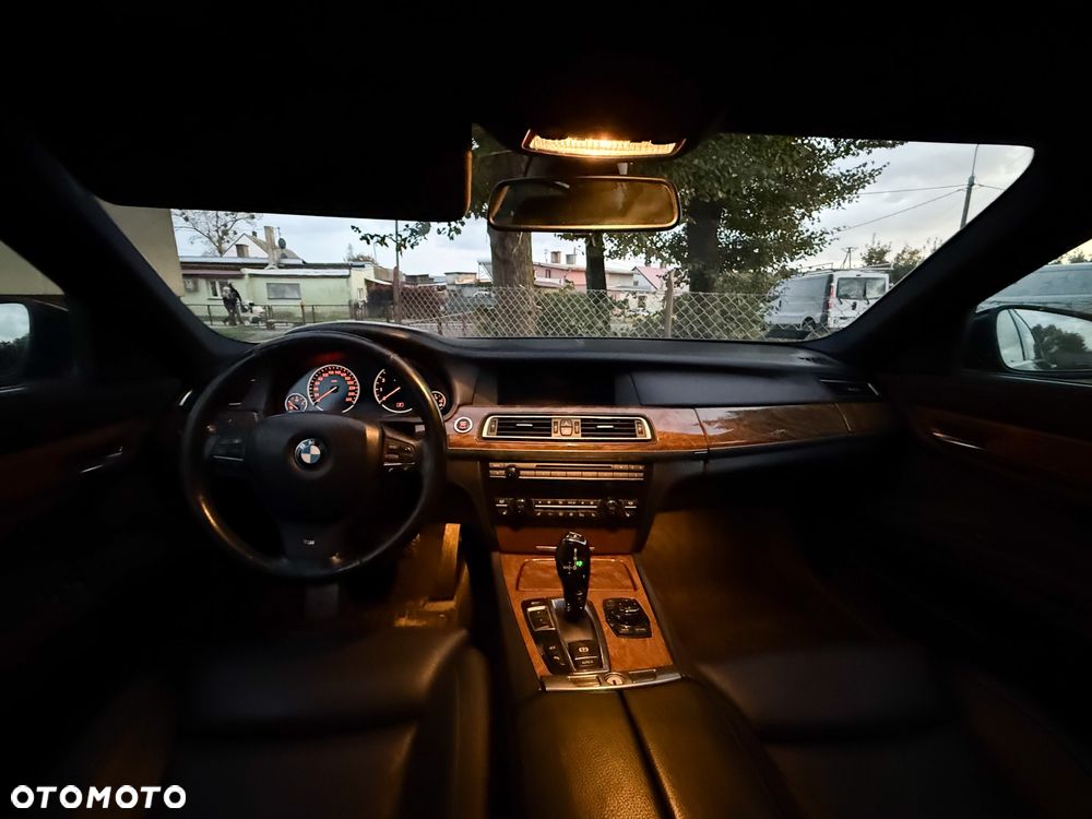 BMW Seria 7 - 9