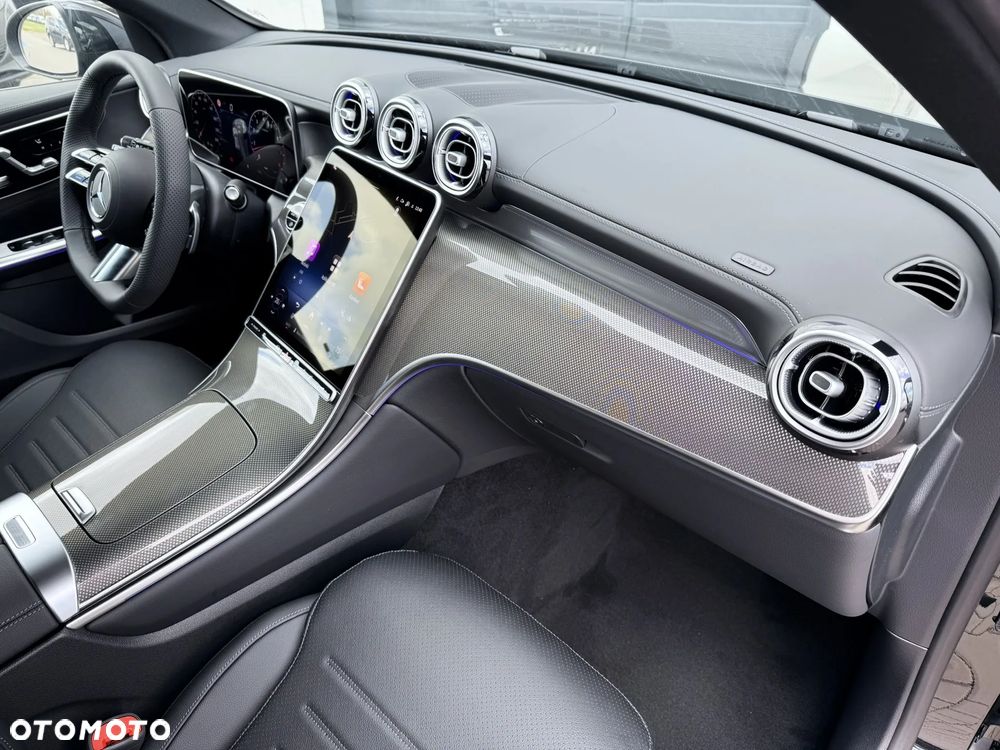 Mercedes-Benz GLC - 26