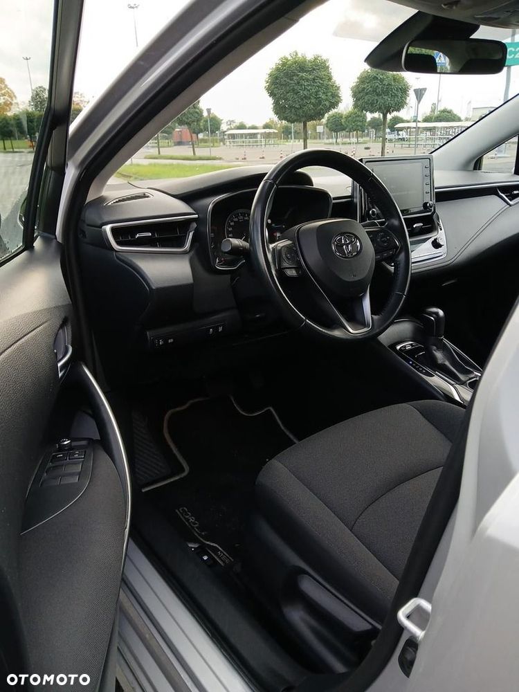 Toyota Corolla 1.8 Hybrid Comfort - 21