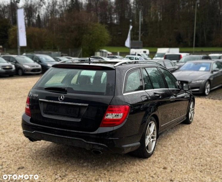 Mercedes-Benz Klasa C 300 CDI DPF 4Matic (BlueEFFICIENCY) 7G-TRONIC Avantgarde - 4