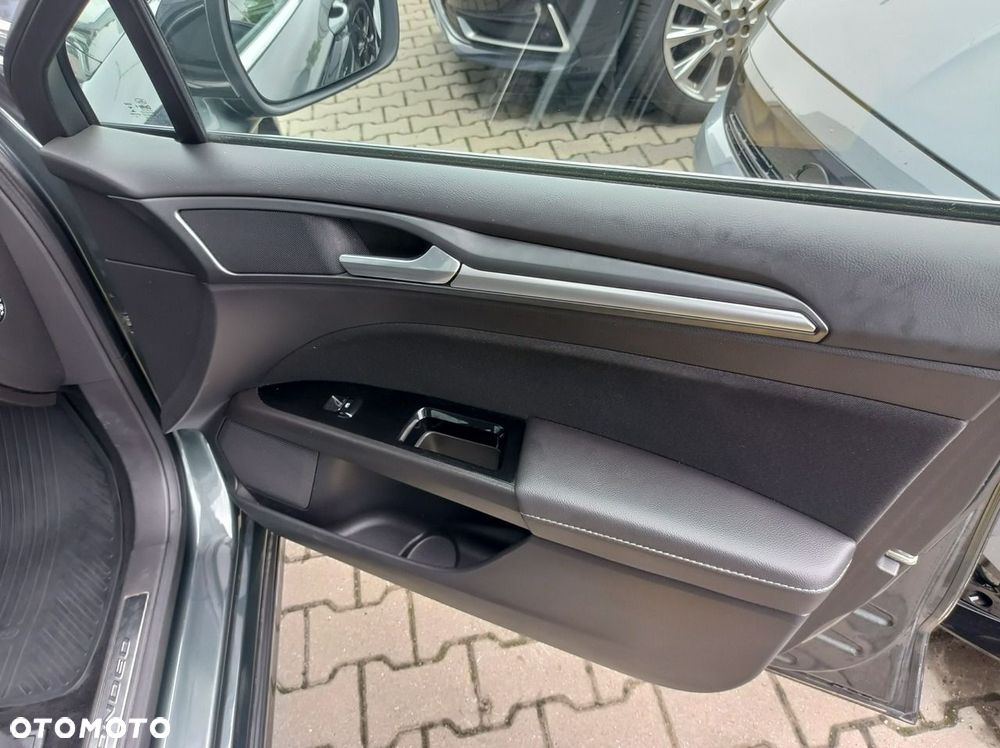 Ford Mondeo 2.0 TDCi STart-Stopp PowerShift-Aut Titanium - 17