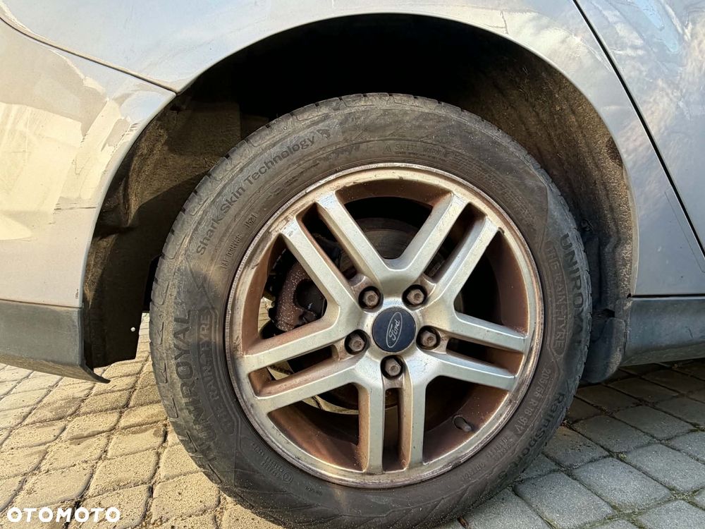 Ford Focus 2013 photo 2