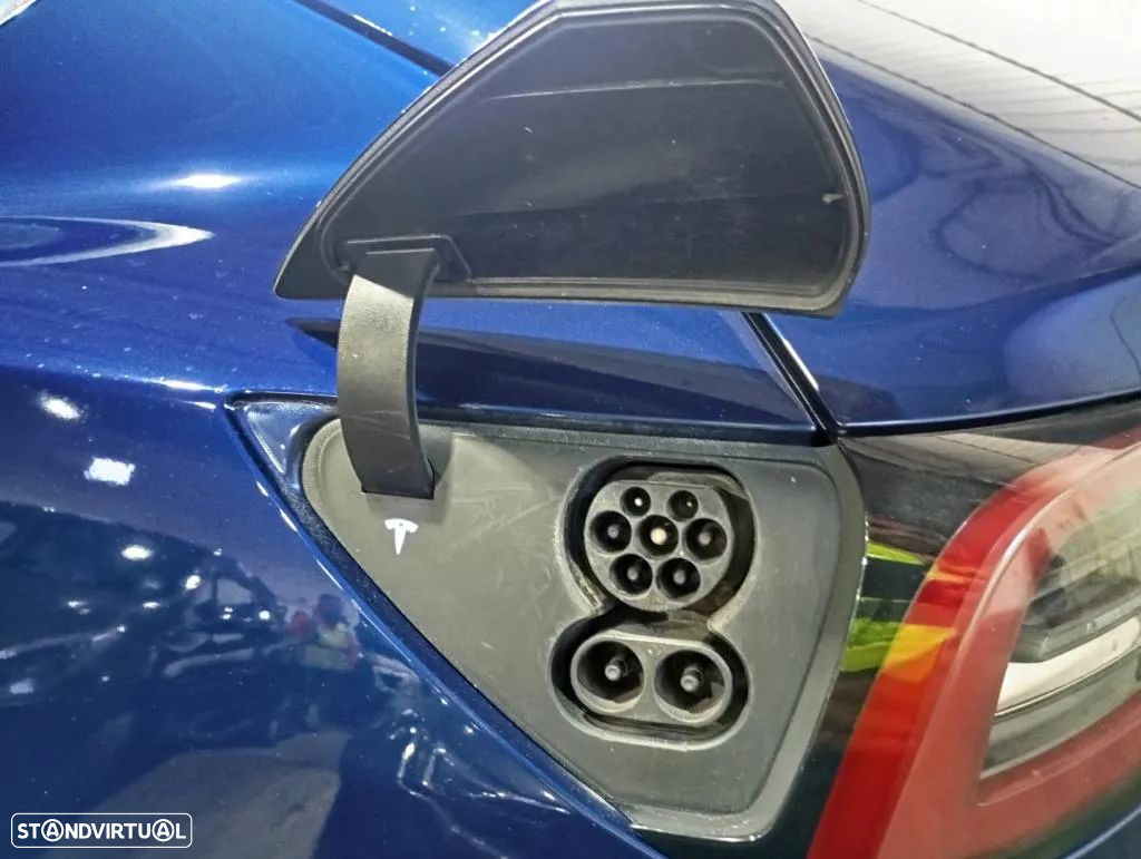 Tesla Model 3 Long-Range Dual Motor AWD - 9