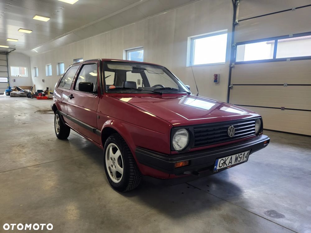 Volkswagen Golf - 2