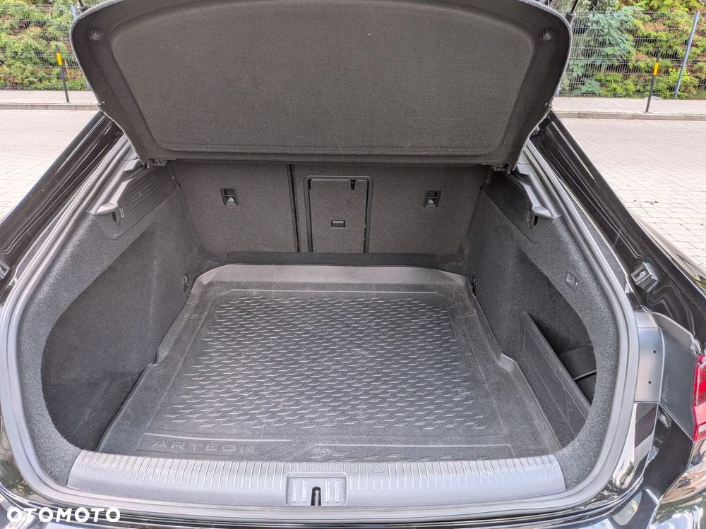 Volkswagen Arteon 2.0 TDI SCR R-Line DSG - 27
