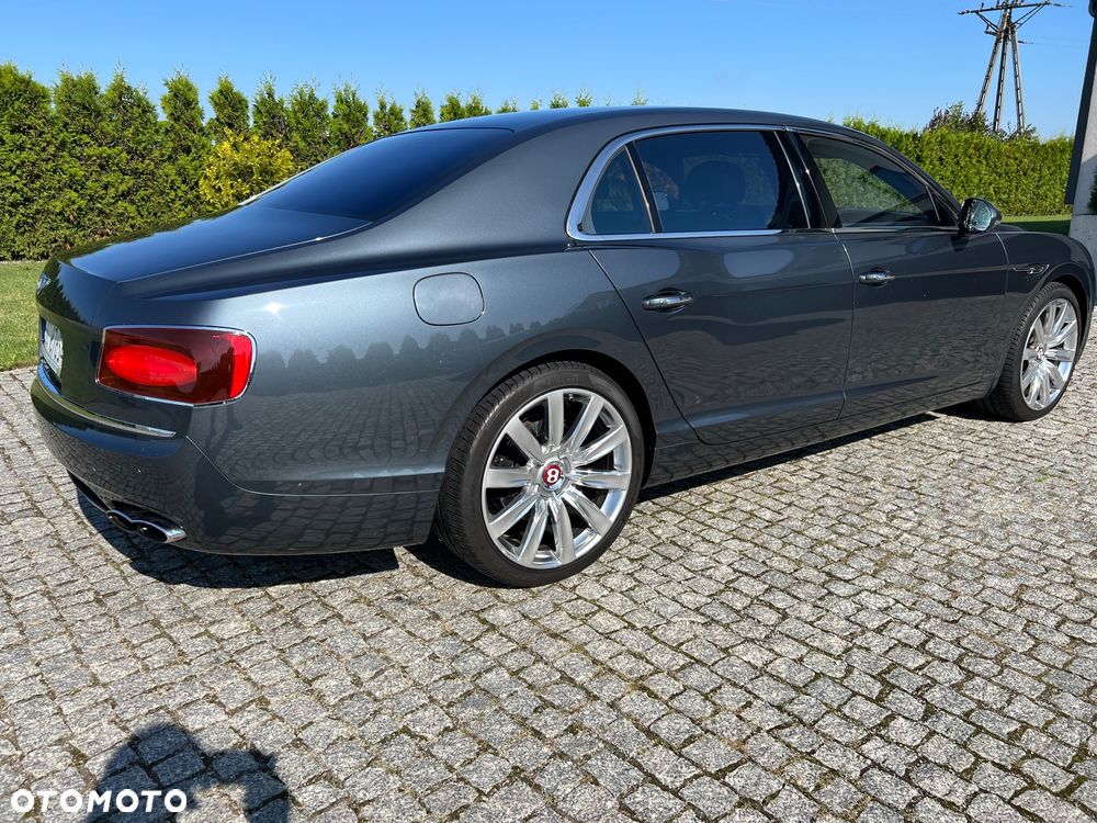 Bentley Flying Spur V8 - 3