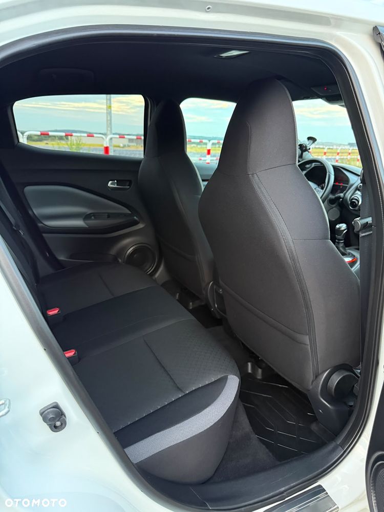 Nissan Juke 1.0 DIG-T N-Connecta - 23