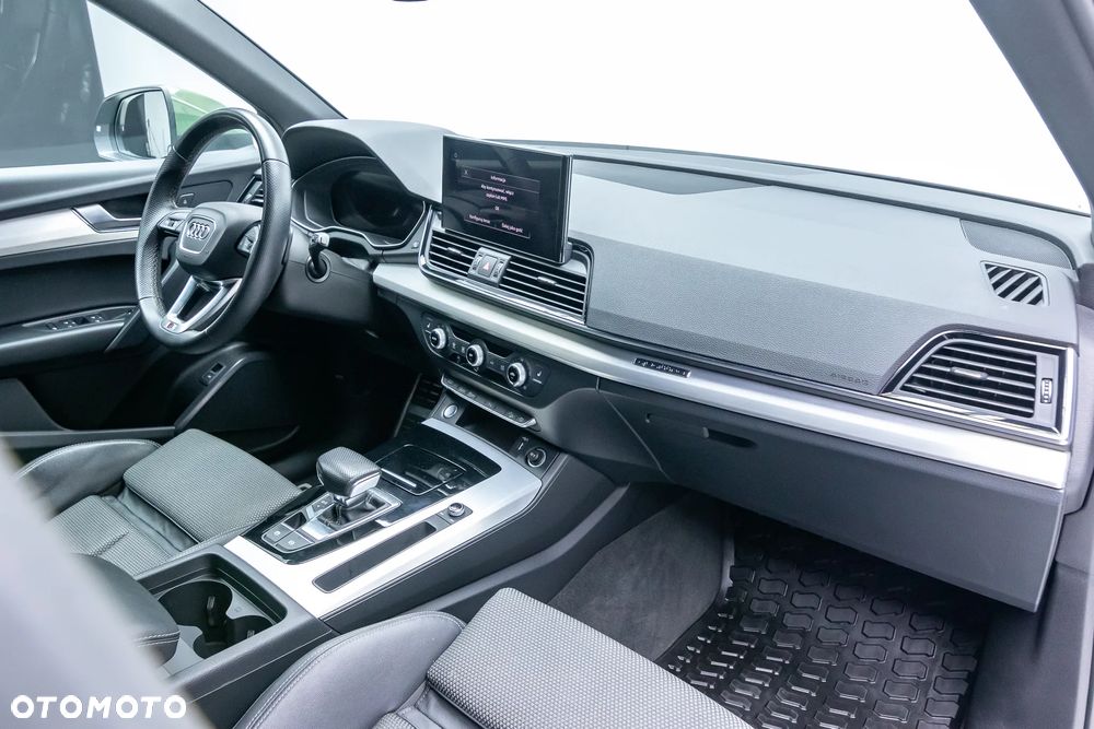 Audi Q5 Sportback - 28