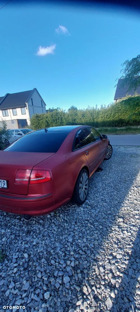 Audi A8 4.2 L Quattro - 19