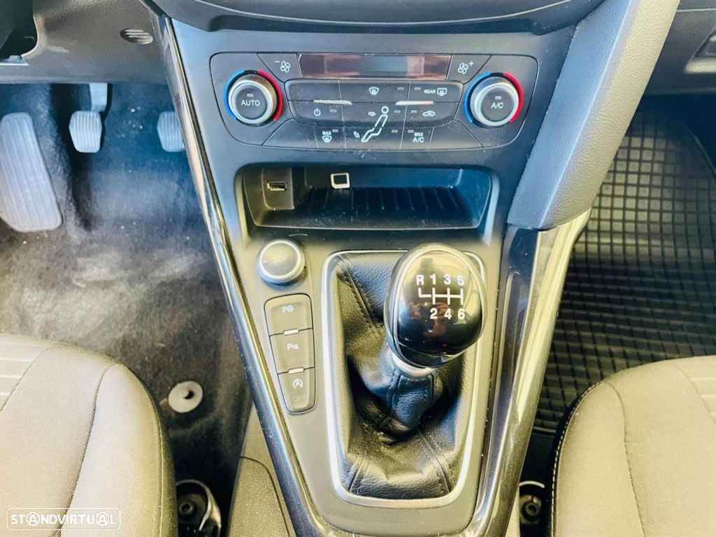 Ford Focus SW 1.5 TDCi EcoBlue Titanium - 20