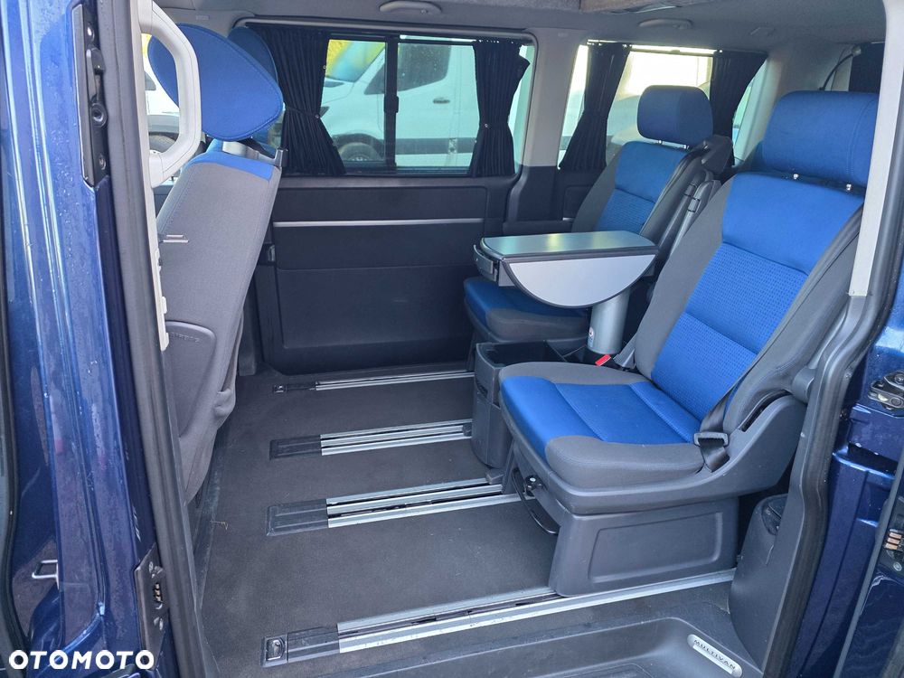 Volkswagen Multivan - 8