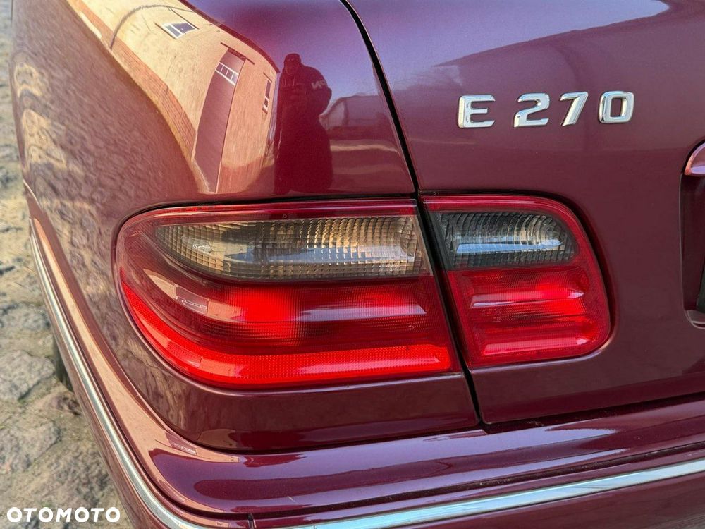 Mercedes-Benz Klasa E - 17