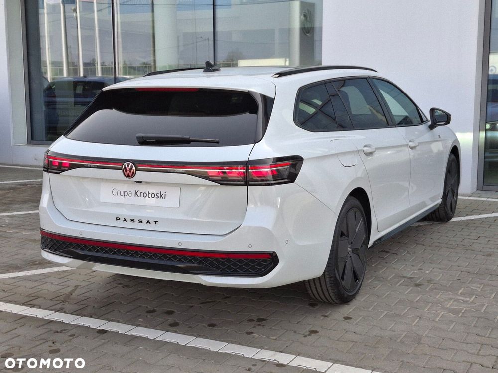 Volkswagen Passat - 8