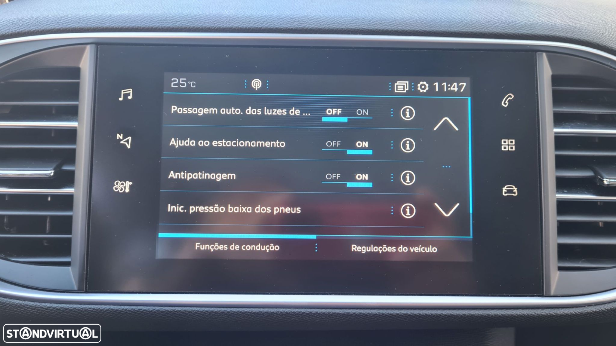Peugeot 308 SW 1.5 BlueHDi Allure - 26