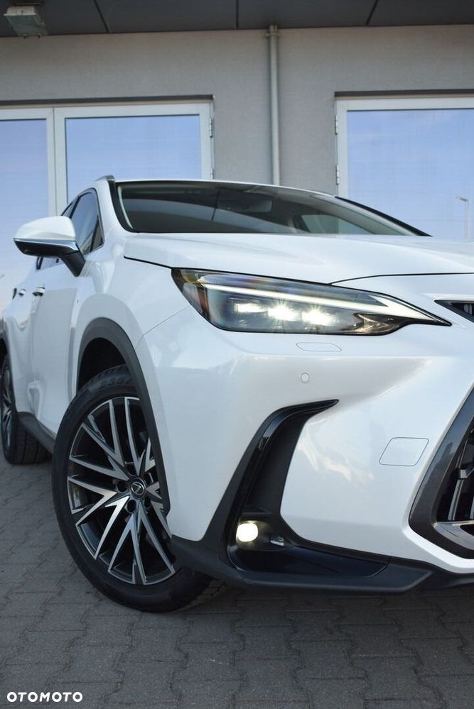 Lexus NX 350h Prestige AWD - 28