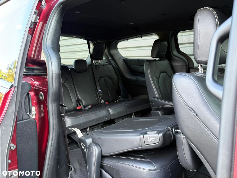 Chrysler Pacifica - 16