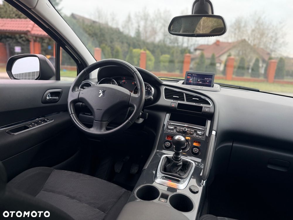 Peugeot 3008 1.6 Premium - 23