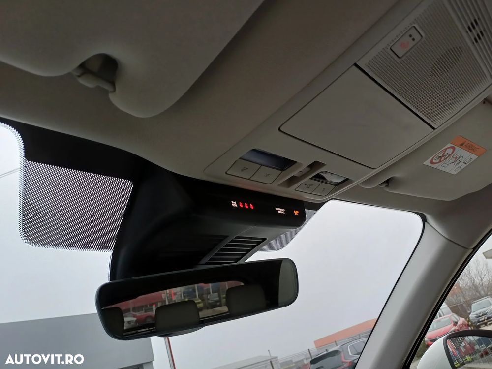 Mazda CX-60 e-SKYACTIV 3.3D AWD 8AT MHEV Takumi Plus - 31