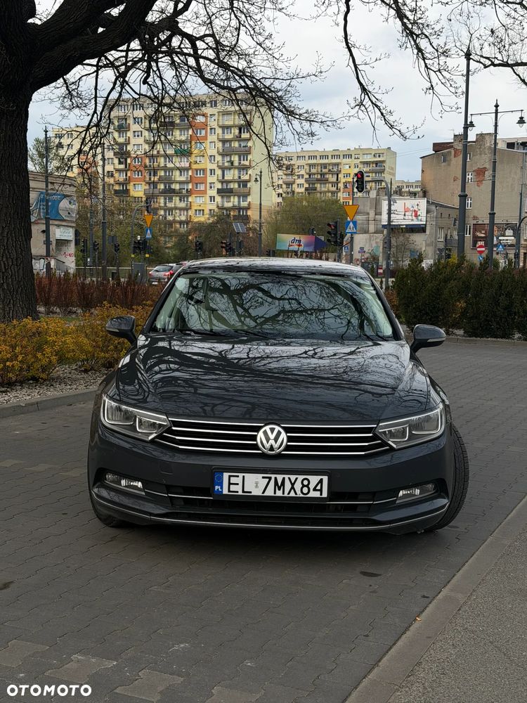 Volkswagen Passat 2.0 TDI BMT Comfortline DSG - 2