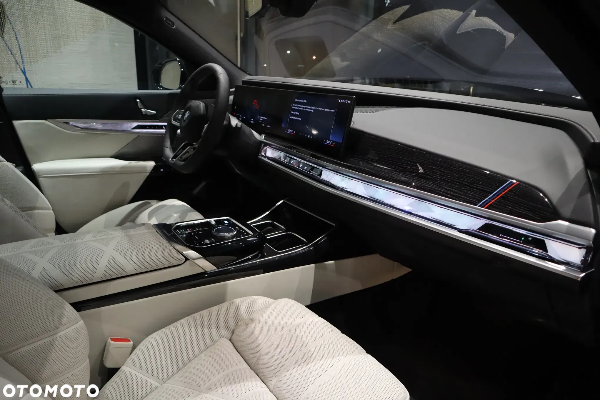BMW Seria 7 - 26