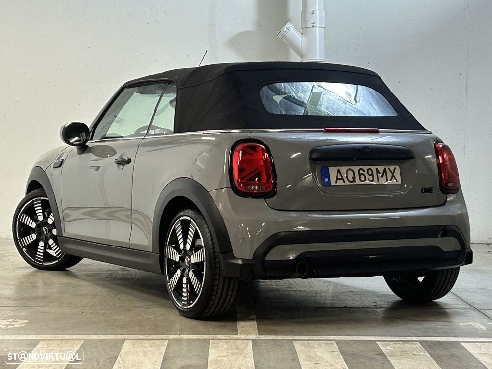 MINI Cabrio One Sport Edition - 23