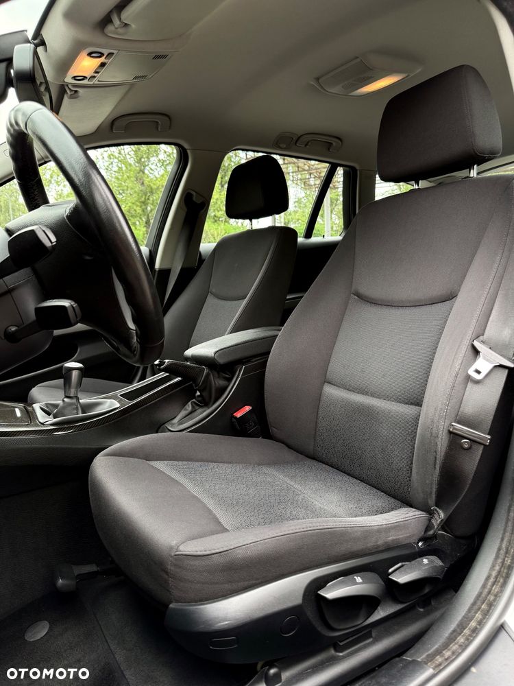 BMW Seria 3 - 12