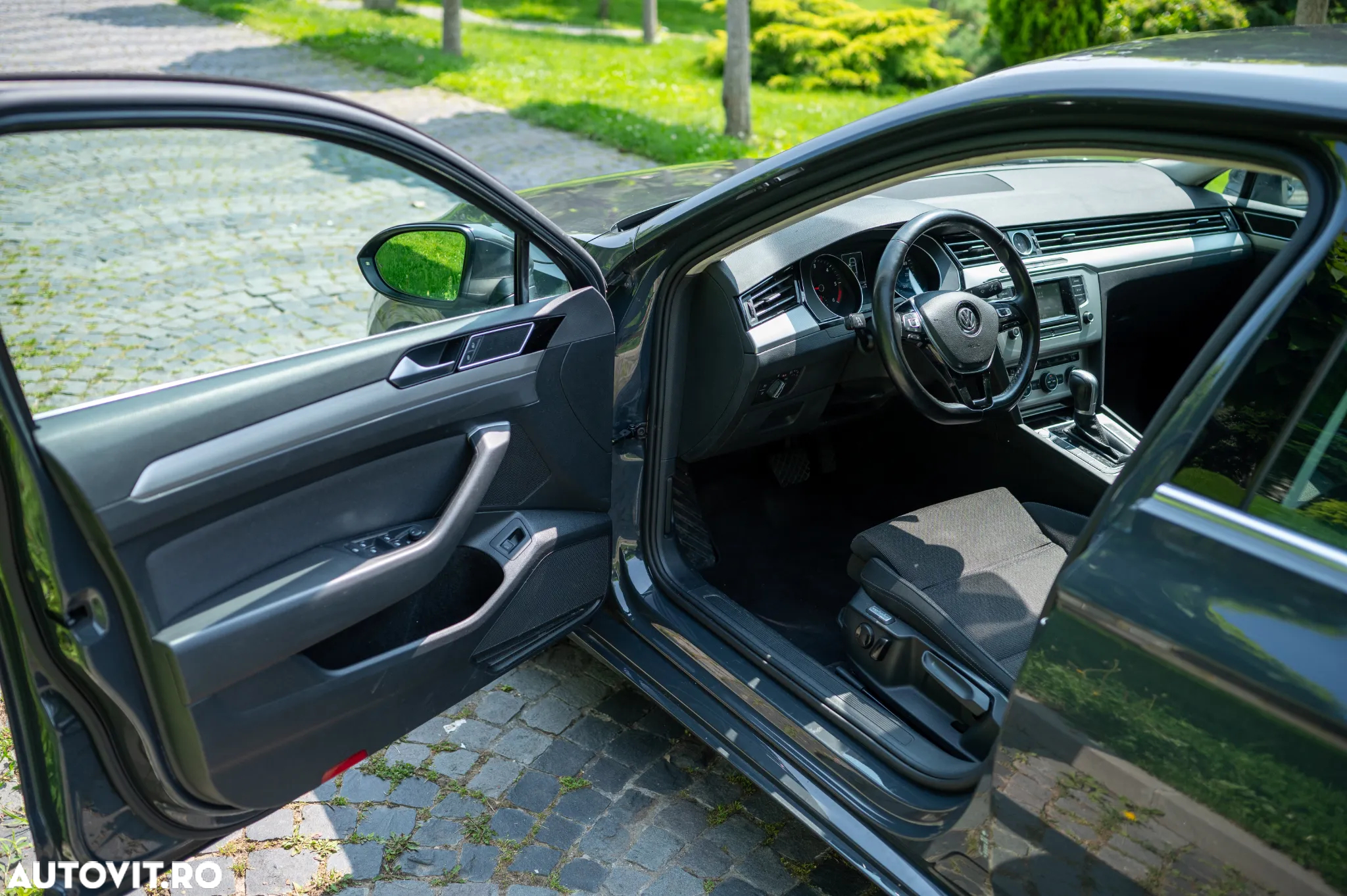 Volkswagen Passat - 10