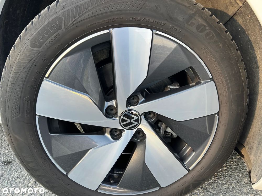 Volkswagen Passat - 29