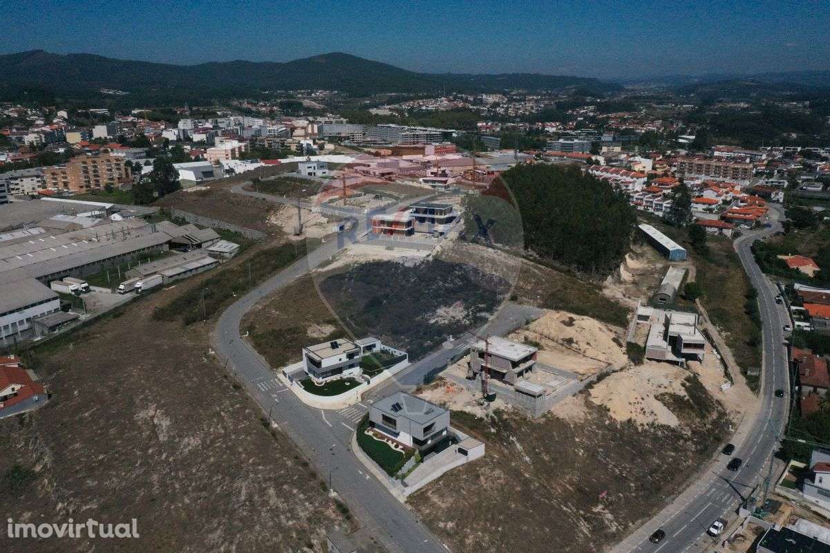 Terreno T0 para venda - Grande imagem: 2/11