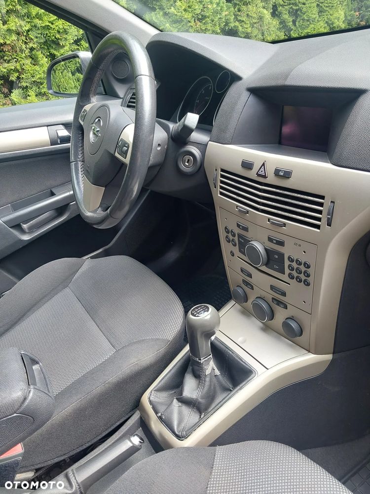 Opel Astra 1.7 CDTI - 10
